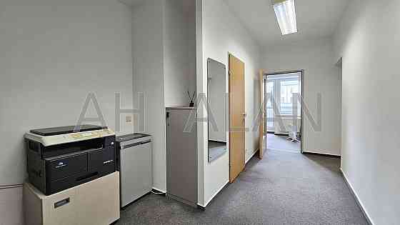 Оренда офісне приміщення на Велика Васильківська вул., 9/2 приміщень - 5, поверх - 3/9 Kiev