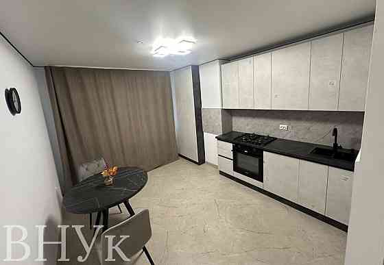 Продаж Квартира 2-кімнатна, 1/9 поверх на Яреми Ternopil'