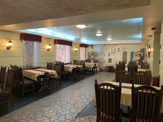 Продаж Ресторан / кафе / бар / кав’ярня площа 386 кв.м 1-й поверх на проспект Олександра Поля Дніпро