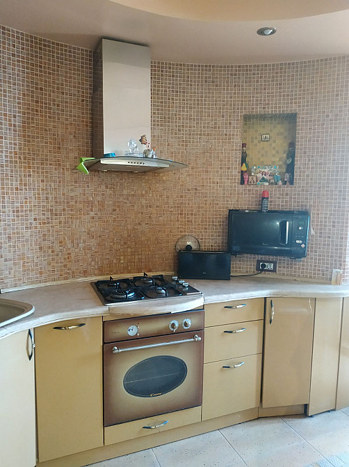 Трехкомнатная квартира в районе Вузовского. Одеса - фото 2