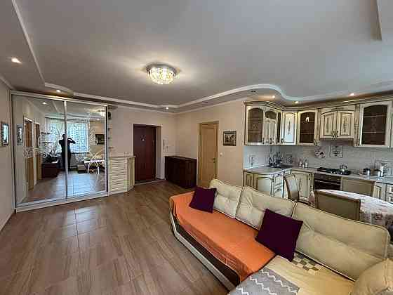 Оренда Квартира 2-кімнатна, 9/10 поверх на вул. Стуса В. Івано-Франківськ