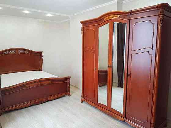 Оренда Квартира 3-кімнатна, 14/25 поверх на пер. Тбилисский Киев