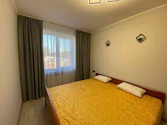 Оренда Квартира 2-кімнатна, 3/5 поверх на вул. Дубенська Kremenets'