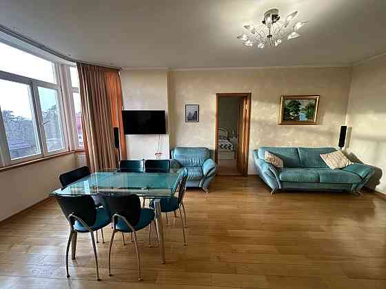 Оренда Квартира 2-кімнатна, 5/16 поверх на Верховинна, 91 Киев