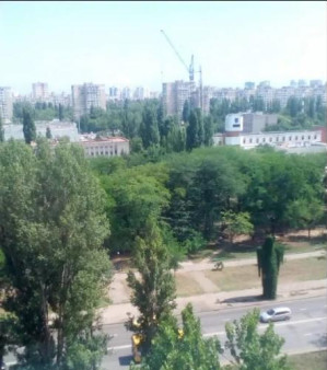 Четырехкомнатная в сотовом проекте на пос. Котовского. Одеса