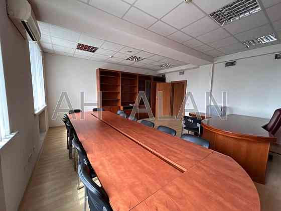 Продаж офісне приміщення на Миколи Міхновського бул., 38 поверх - 1/12 Київ