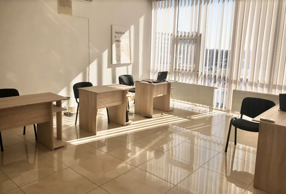 Здається комерційне приміщення на вул. Торговиця 15Б, площа 31 кв.м Тернопіль - фото 1