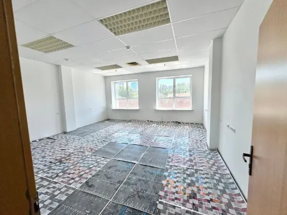 Продаж Офісні приміщення площа 1147.8 кв.м на Лазаряна Дніпро