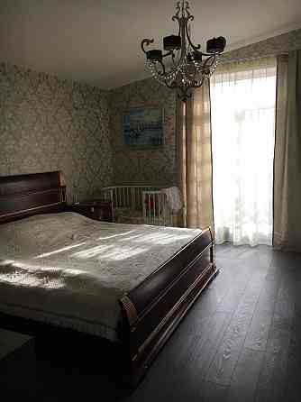 Современный дом  Совиньоне с бассейном Limanka