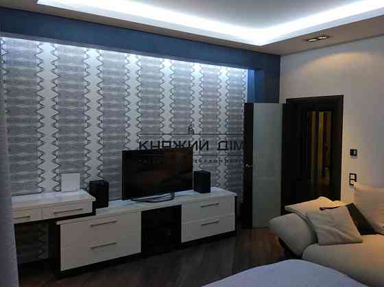 Оренда Квартира 1-кімнатна, 9/25 поверх на Руданского Степана ул. Киев