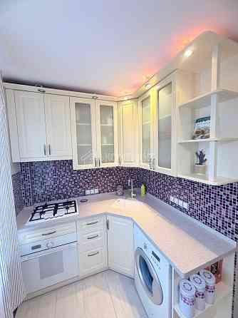 Продаж Квартира 3-кімнатна, 8/12 поверх на вул. Героїв Праці Харків