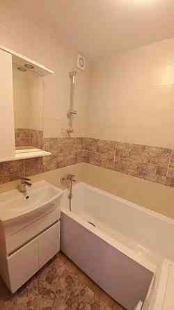 Оренда Квартира 1-кімнатна, 14/16 поверх на Ревуцького, 44б Kiev