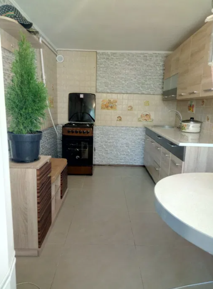 Продам капитальный дом с газом в центре г.Раздельная (Одесская обл.) Rozdil'na - photo 4