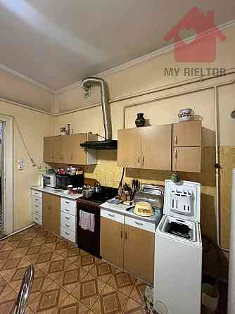 Продаж Квартира 4-кімнатна, 2/2 поверх на Берчені Ужгород