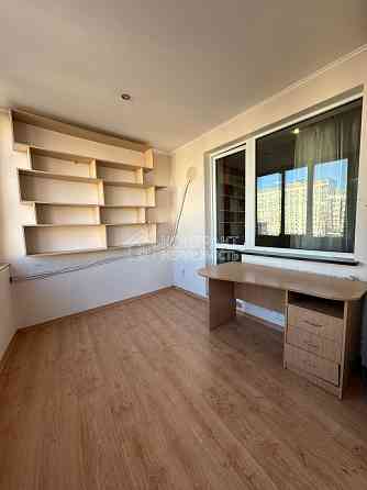 Продаж Квартира 3-кімнатна, 10/15 поверх на вул. Заліська Харків