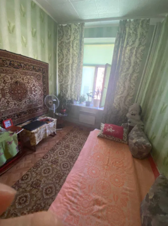 Продам 2-комнатную коммунальную квартиру на ул.Черноморского казачества Одеса