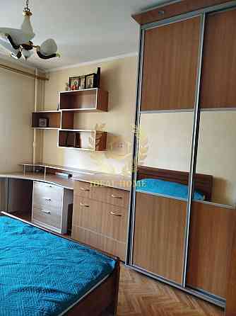 Продаж Квартира 3-кімнатна, 3/9 поверх на Шухевича Романа пр-т, 4 Київ