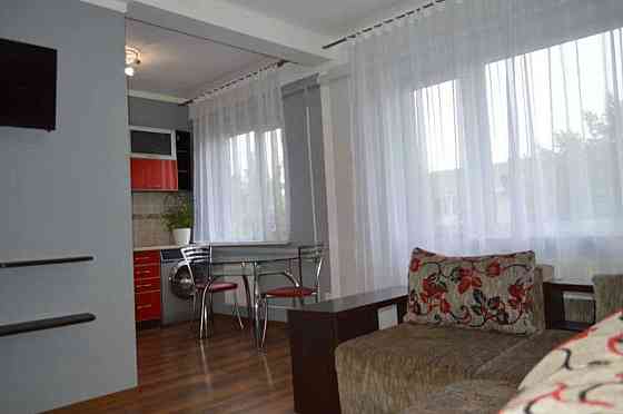 Оренда Квартира 2-кімнатна, 5/5 поверх на пл. Дарницкая Киев