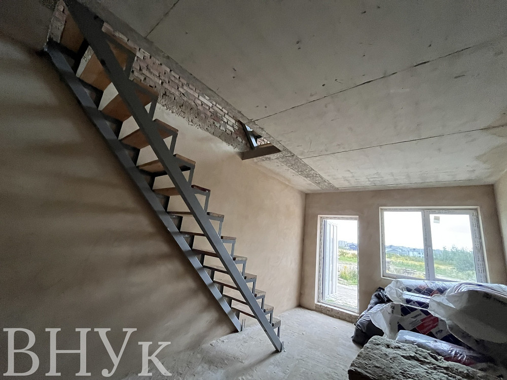 Продаж Квартира 3-кімнатна, 3/3 поверх на Зоряна  - фото 3