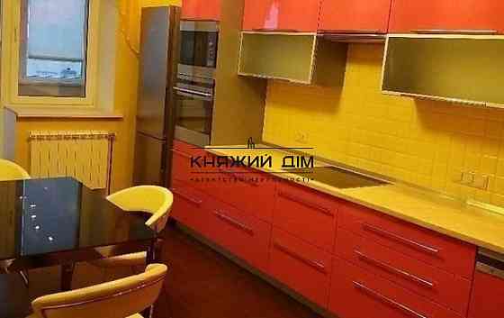 Оренда Квартира 3-кімнатна, 12/17 поверх на Бориспольская ул. Киев