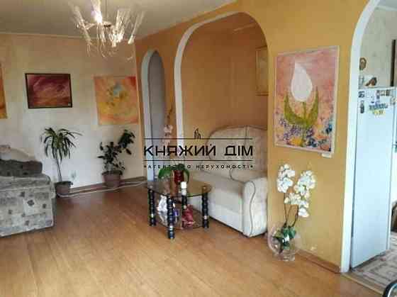 Здається 1 к квартира-студія, ст. м. Дружби Народів. Код об'єкту 11140886 Киев