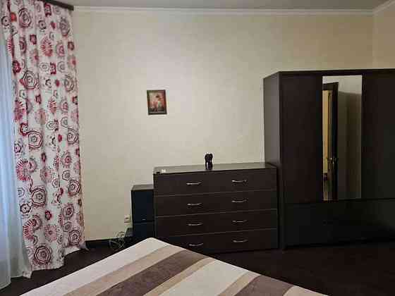 Оренда Квартира 2-кімнатна, 13/13 поверх на ул. Златоустовская Київ