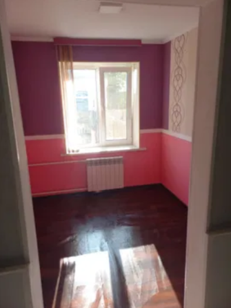 Продаж Квартира 4-кімнатна на ул. Зоряна, 35 