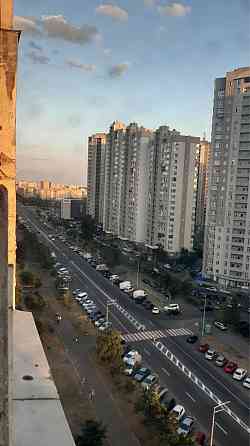 Продаж Квартира 4-кімнатна, 13/16 поверх на Градинська вул., д. 18 Київ