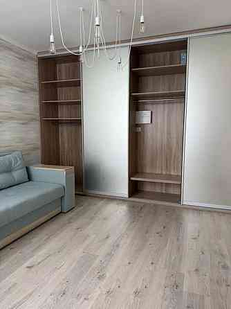 Оренда Квартира 1-кімнатна, 22/26 поверх на Драгоманова, 10 Київ