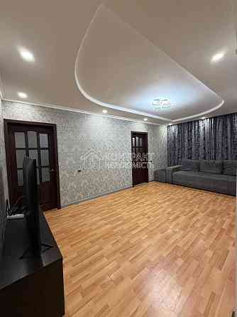 Продаж Квартира 4-кімнатна, 2/9 поверх на вул. Тракторобудівників Kharkiv