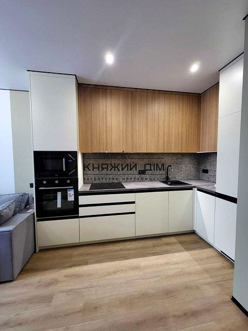 Продаж 1к Квартира 42 кв.м Причальная ул. Київ - фото 1