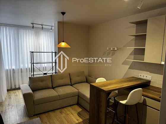 Продаж Квартира 1-кімнатна, 4/17 поверх на вул. Голосеевская Київ