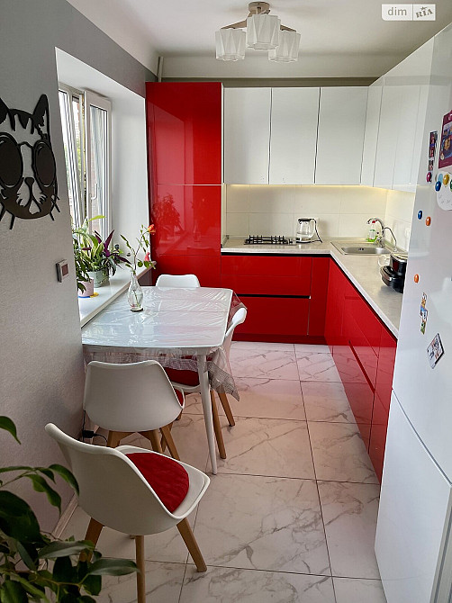 Продаж Квартира 3-кімнатна, 6/9 поверх на Антонова Авіаконструктора вул., д. 2/32 Київ - фото 2