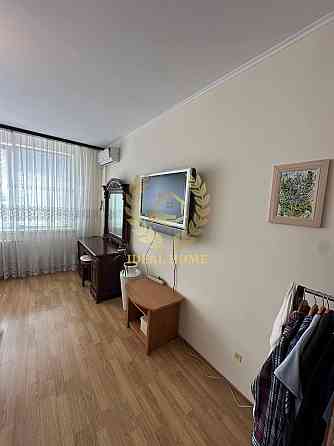 Продається 1к квартира 3 хв. пішки до м. Позняки Київ