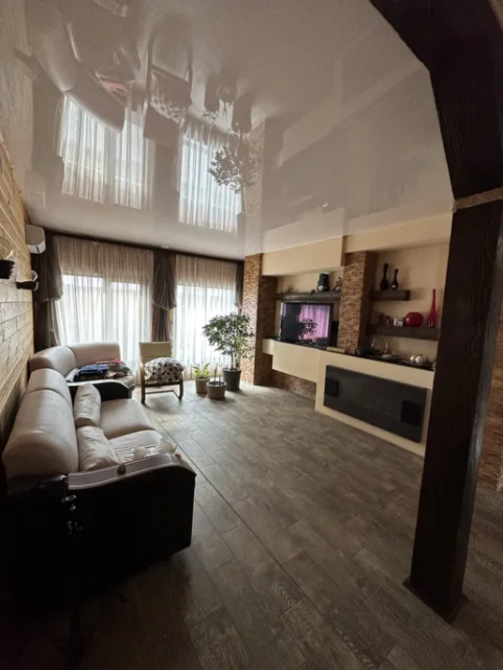 Просторный финский дом с камином и бассейном – идеальный семейный вариант. Ліски (Комінтернівський район) - фото 1