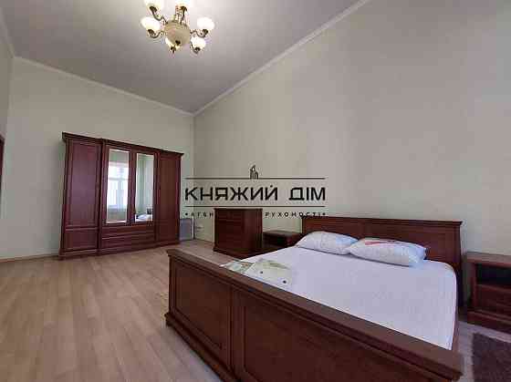 Пропонується до оренди 2 кімнатна квартира - студіо по вул. Антоновича 7Б. Код об'єкта 11201138 Kiev