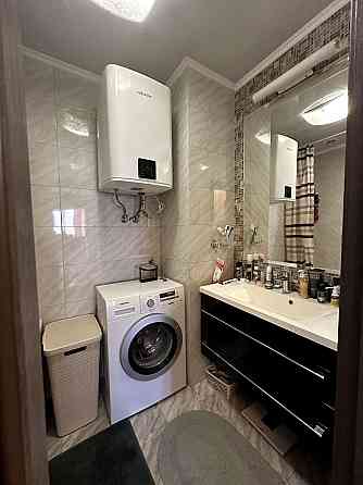 Продаж Квартира 3-кімнатна, 5/16 поверх на Тарасівська вул., д. 36-А Киев