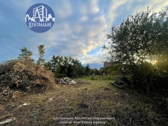 Продаж земельної ділянки Для будівництва приватного житлового будинку площа 10 сот Чернівецька область, м.Чернівці, 3 провулок Каштановий, 1 Чернівці