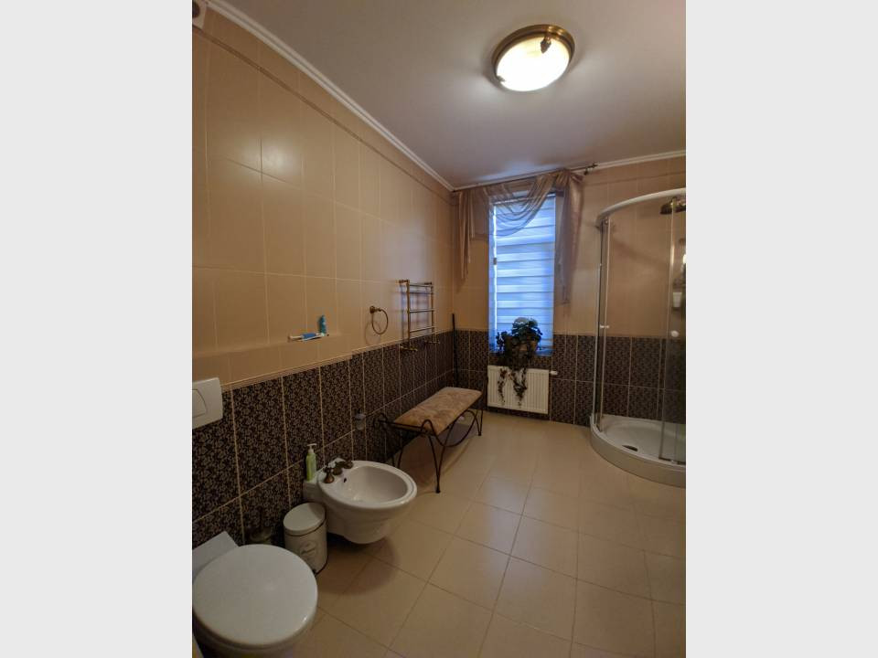 Продаж 2-поверховий Будинок  457 кв.м 7+ кімн. на вул. Митницька, Черкаси - фото 16