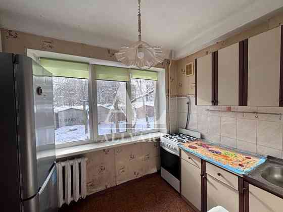 Продаж Квартира 1-кімнатна, 2/5 поверх на вул. Межова, 19 б Kiev