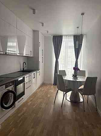 Продаж Квартира 1-кімнатна, 2/6 поверх на Данченка вул., д. 22А Kiev