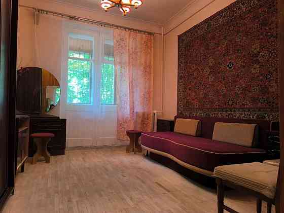 Оренда Квартира 2-кімнатна, 2/5 поверх на вул. Сімферопольска, 7/2 Kiev