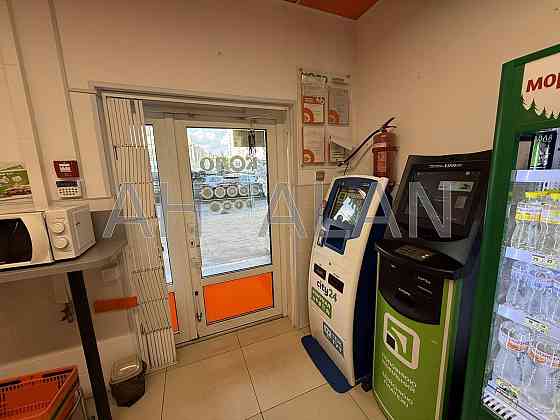 Оренда торгове приміщення на Дніпровська наб., 16Г приміщень - 1, поверх - 1/25 Kiev