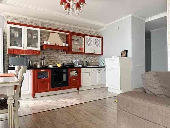 Продаж Квартира 3-кімнатна, 21/23 поверх на Голосіївська вул., д. 13-Б Киев