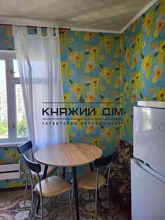 Оренда Квартира 3-кімнатна, 10/16 поверх на вул. Цветаевой Марины ул./ Олександри Екстер Київ