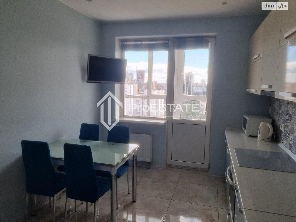 Продаж Квартира 2-кімнатна, 16/24 поверх на вул. Малевича Київ - фото 2