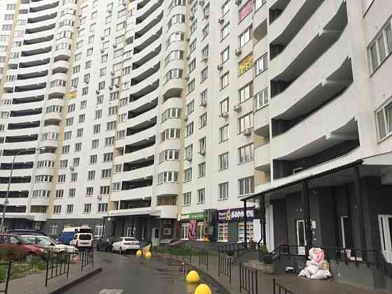 Оренда Квартира 3-кімнатна на Пчилки, 8 Киев