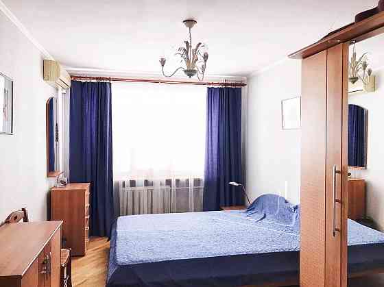 Оренда Квартира 2-кімнатна, 4/6 поверх на Саксаганского ул., 70 Киев