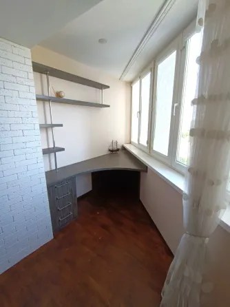 Продам 3 комнатную квартиру Тополь 1 Днепр