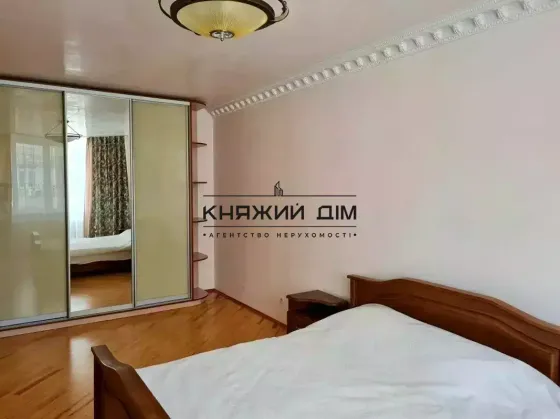 Оренда 3к квартири на вул. Саперно-Слобідська 22 № 11202817 Київ